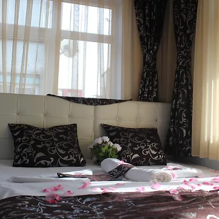 Kaya Hotel 3*
